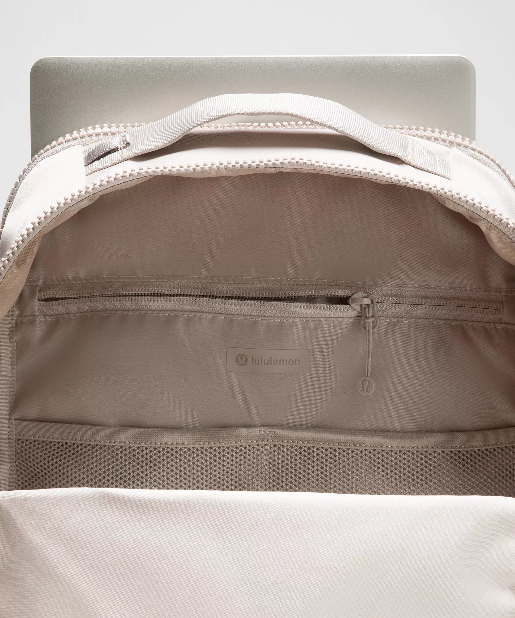 Everyday Backpack 21L