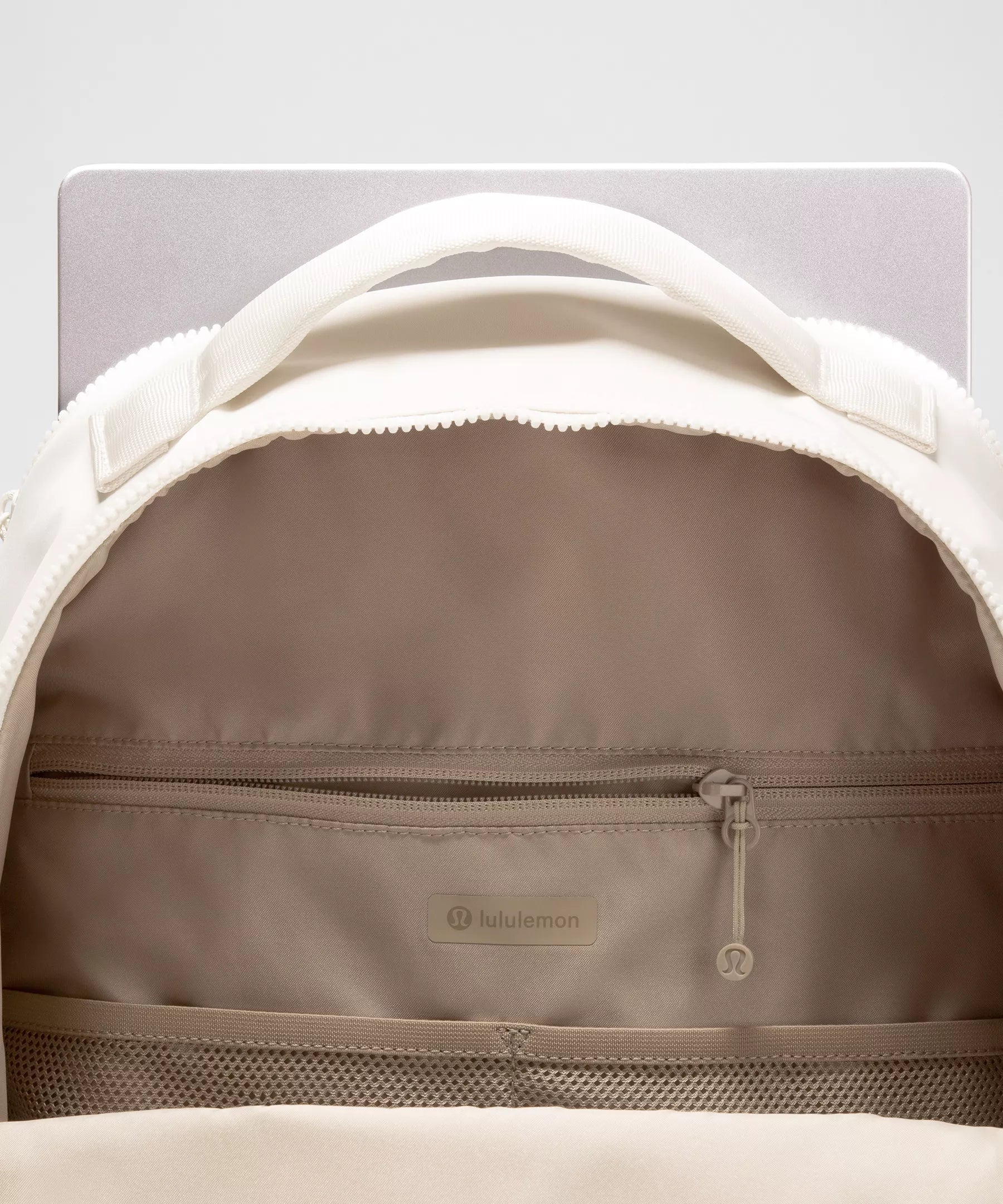 New Crew Backpack 22L