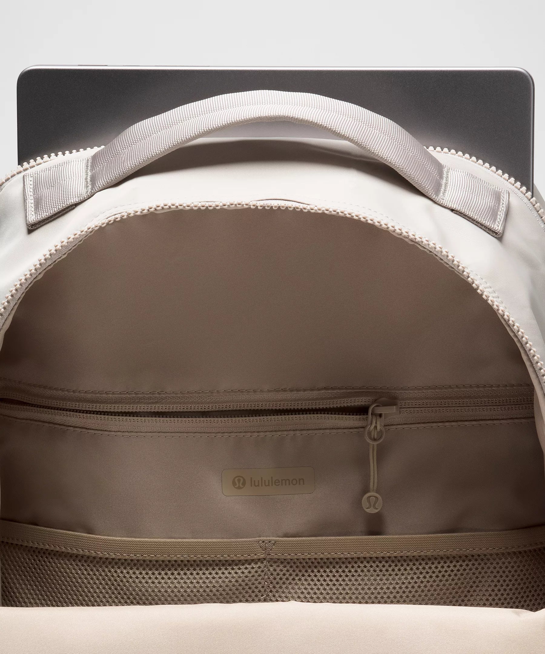 New Crew Backpack 22L